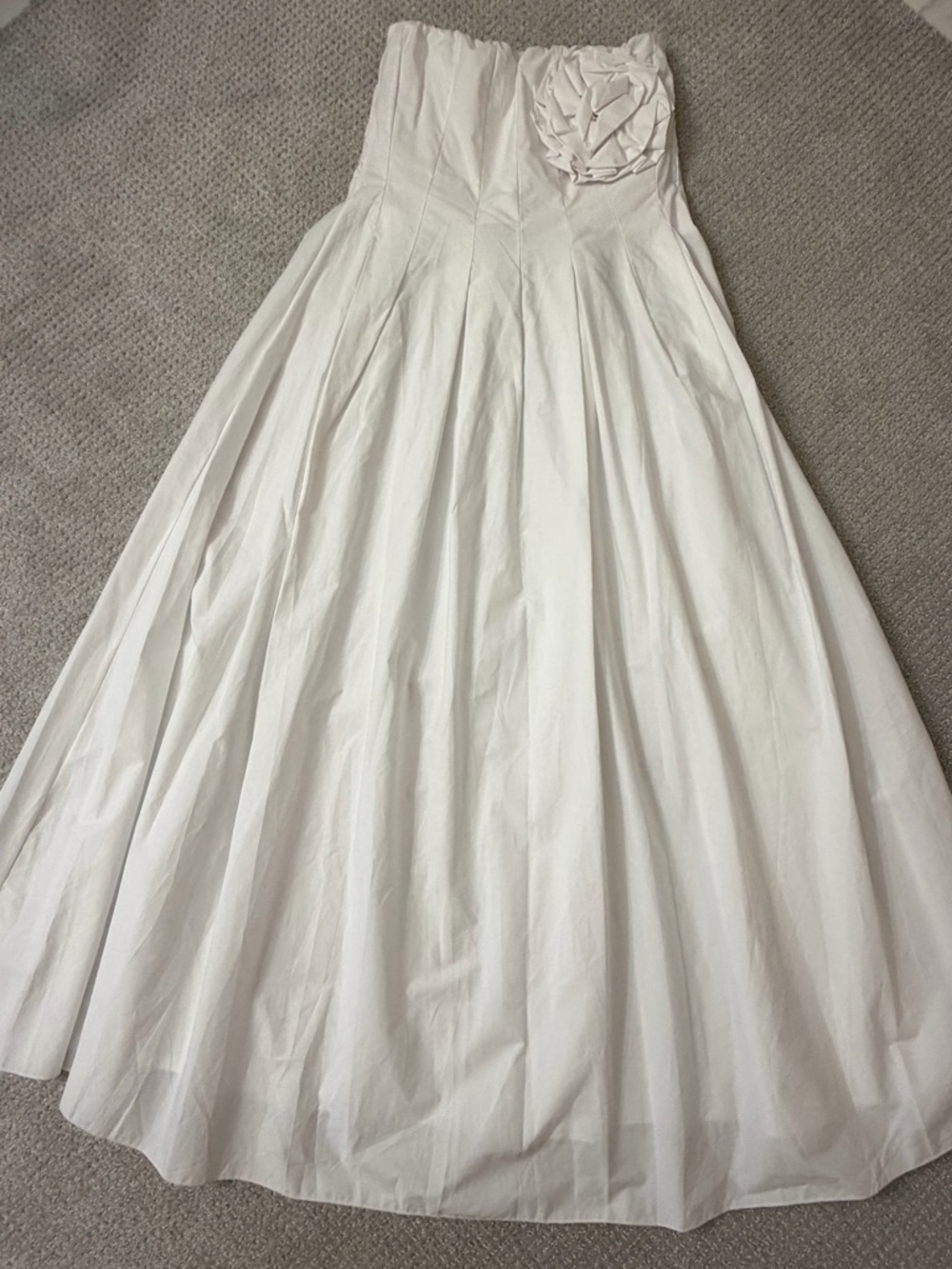 NWT Blu Royal Italy White Crisp Cotton Strapless Rosette Midi Dress